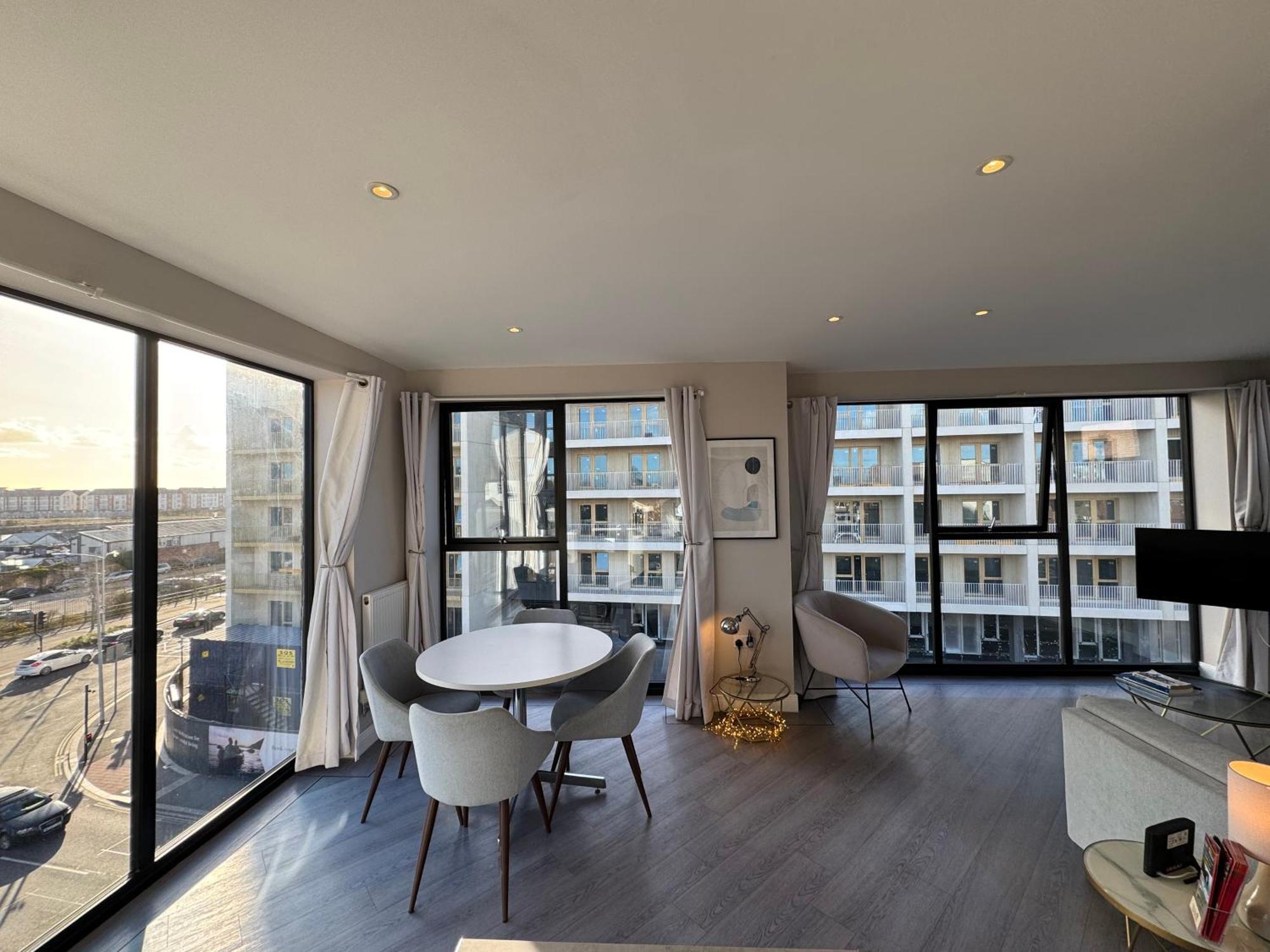 Penthouse - Harbour Views Lägenhet Poole Exteriör bild